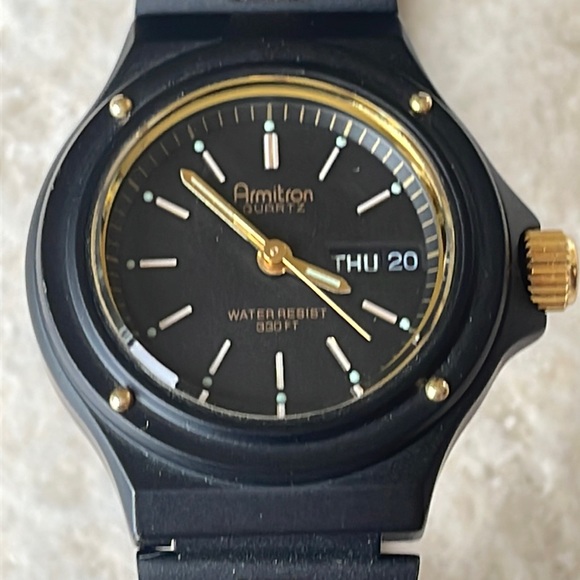 Armitron lady battery water resistant 330ft - Picture 1 of 5